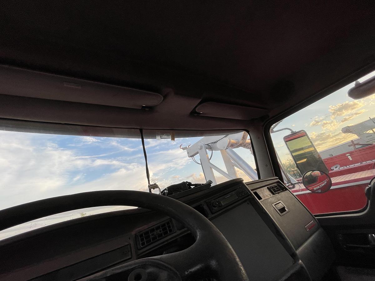 Used 2007 Kenworth T300