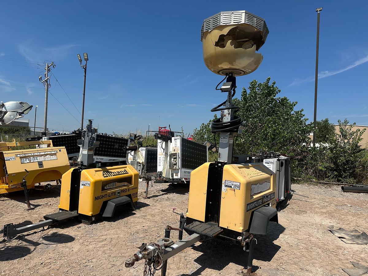 Used Allmand night-lite 8kw Light Plant with Cat Engine, Inoperable, Missing Axle.