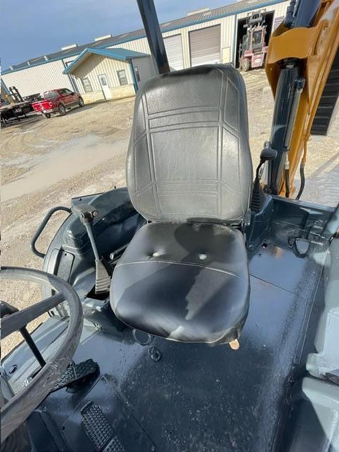 Used New Holland 555E 4x4 Backhoe
