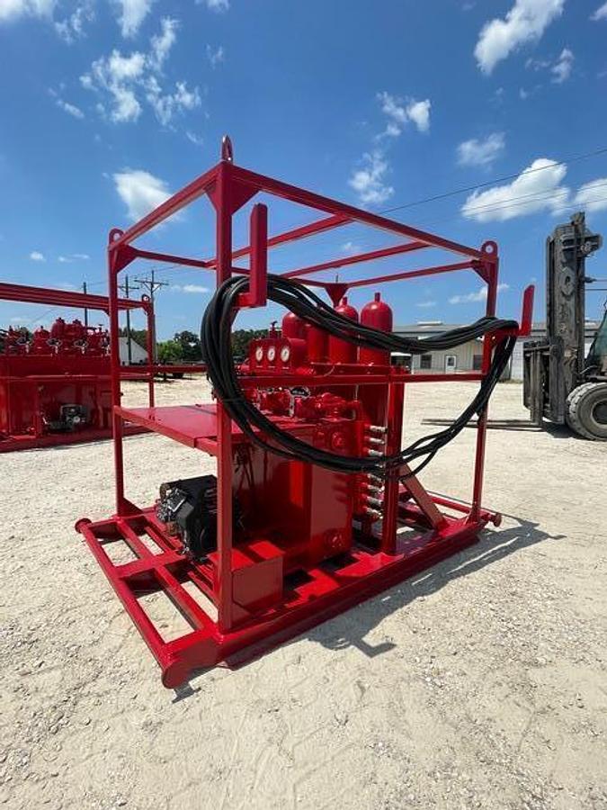 Used BOP 4 Station Closing Unit