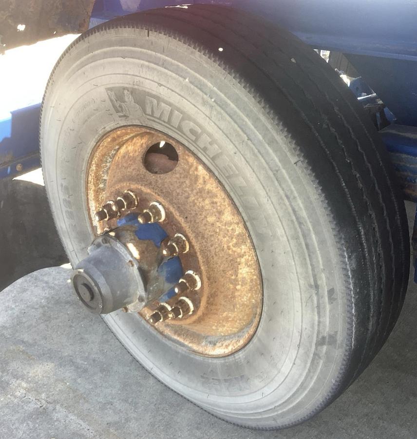 Used  Clark 660 Bulk Trailer