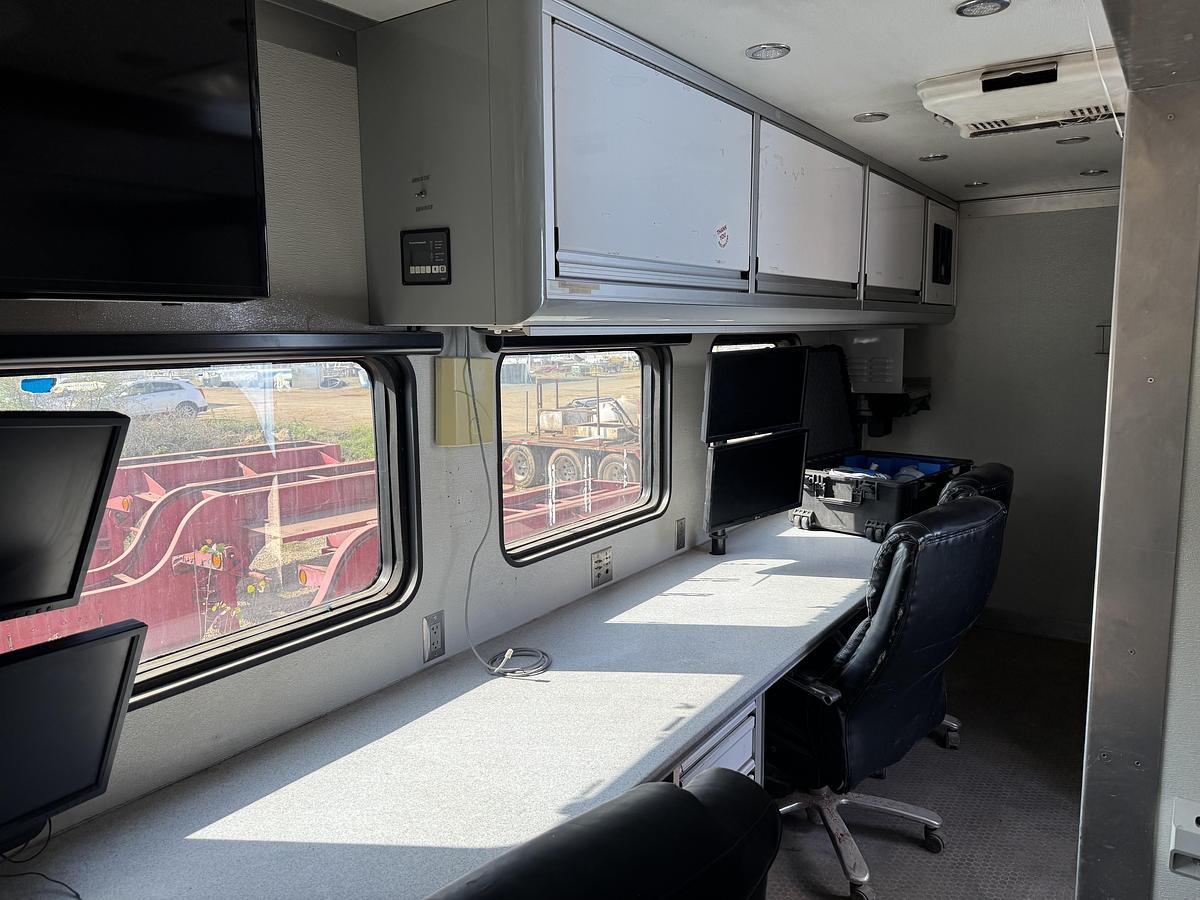 Used 2015 Stewart & Stevenson ET-33 EXP Frac Data Van