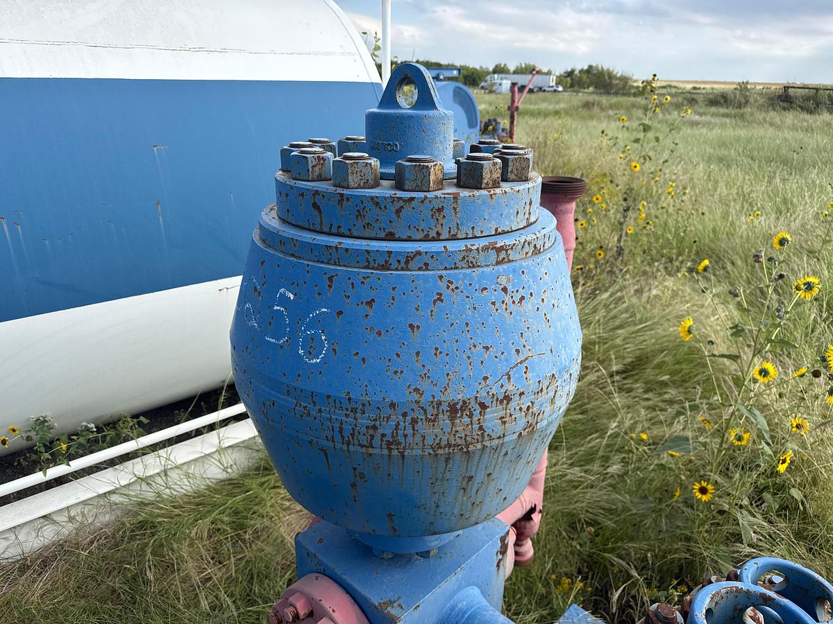Used National Oilwell 9P-100 Triplex Mud Pump