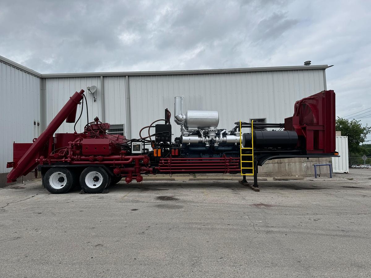 Used Blender with SPM 2250 HP Triplex Pump, Detroit 16V Engine & Allison Transmission