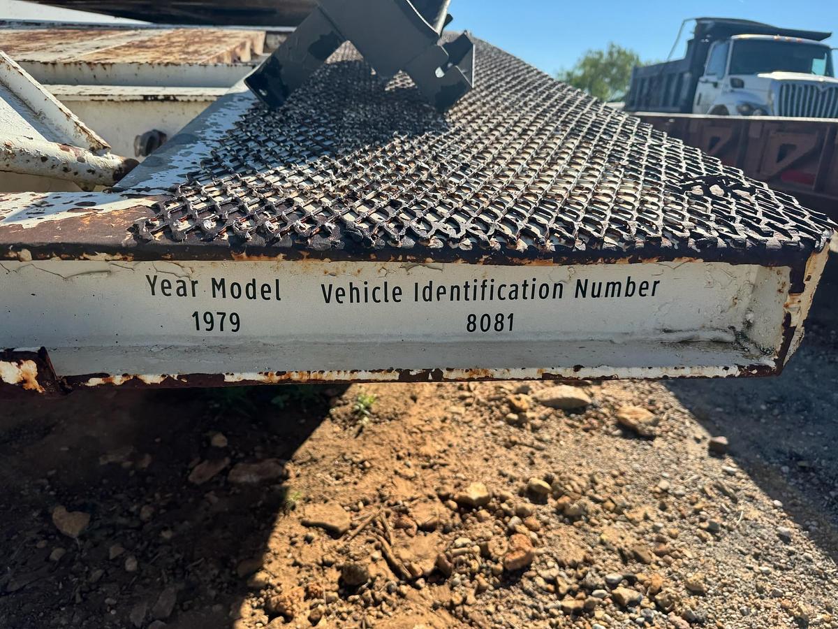 Used 1979 Gooseneck Lowboy Trailer