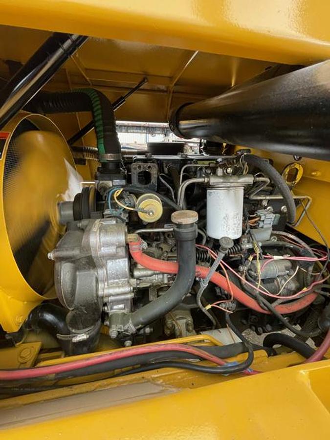 Used Sellick SD-100 10,000lbs Rough Terrain Forklift