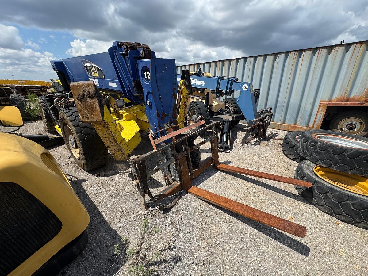 Used 2011 Caterpillar TL1255 Telehandler