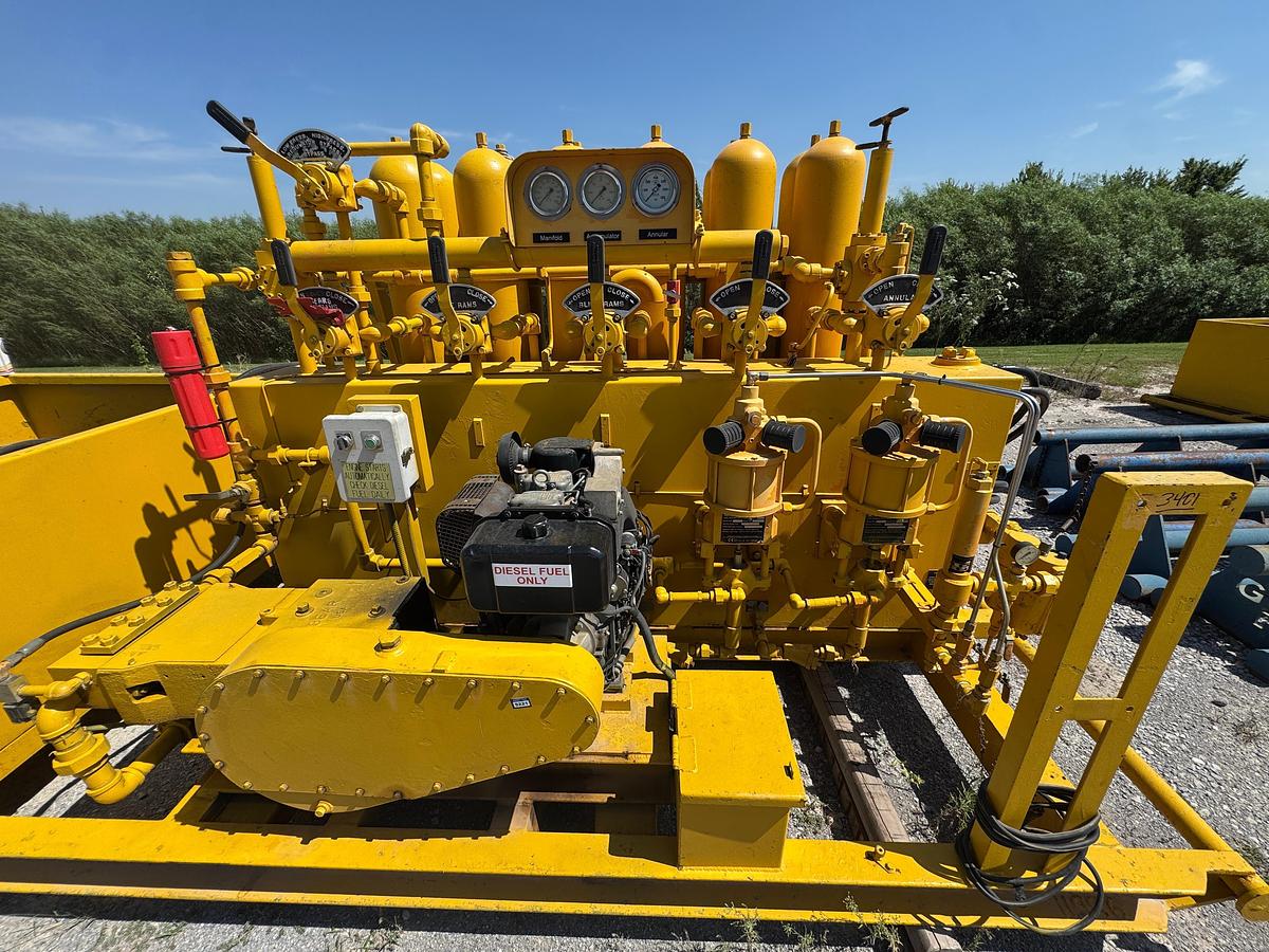 Used 2012 Advanced Pressure 6-Station 120-Gallon Accumulator with BEAR triplex pump - Hatz Diesel Engine-