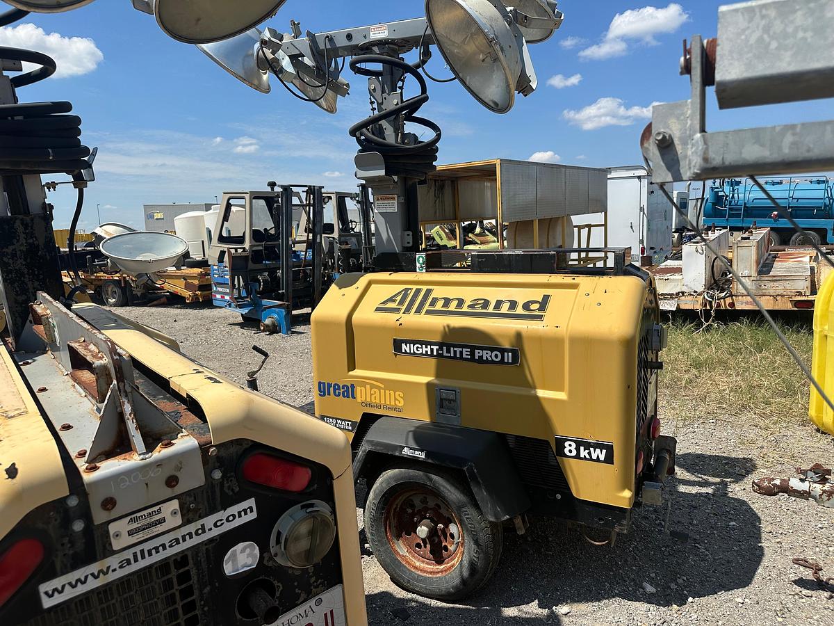 Used Allmand Night-Lite 2 8KW Light Plant withKubota Engine