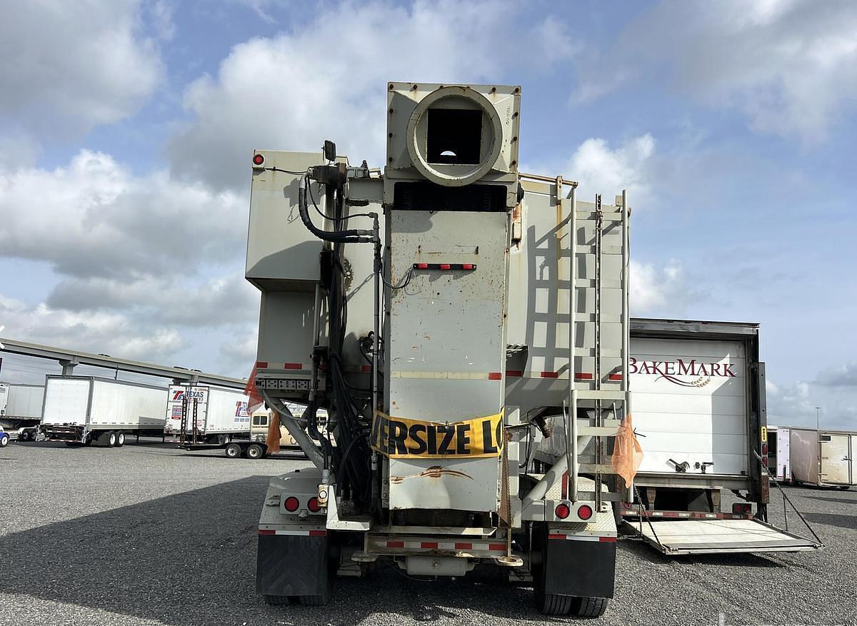Used 2011 Appco FS-40 Bulk Sand Storage Trailer