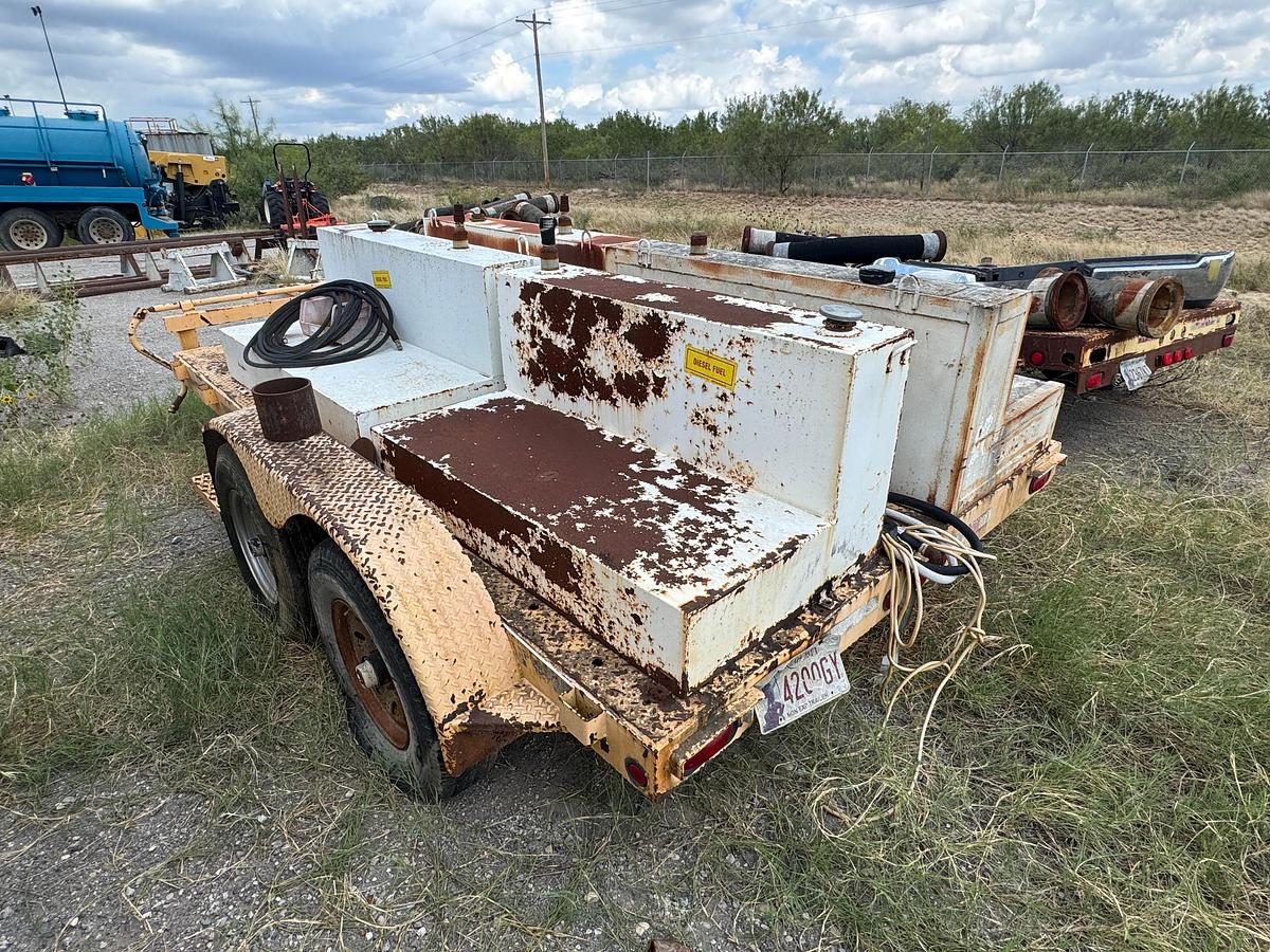 Used Fuel/Service Tandem Axle Trailer