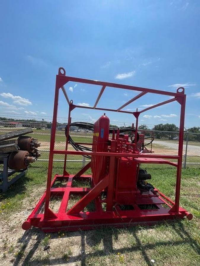 Used BOP 4 Station Closing Unit