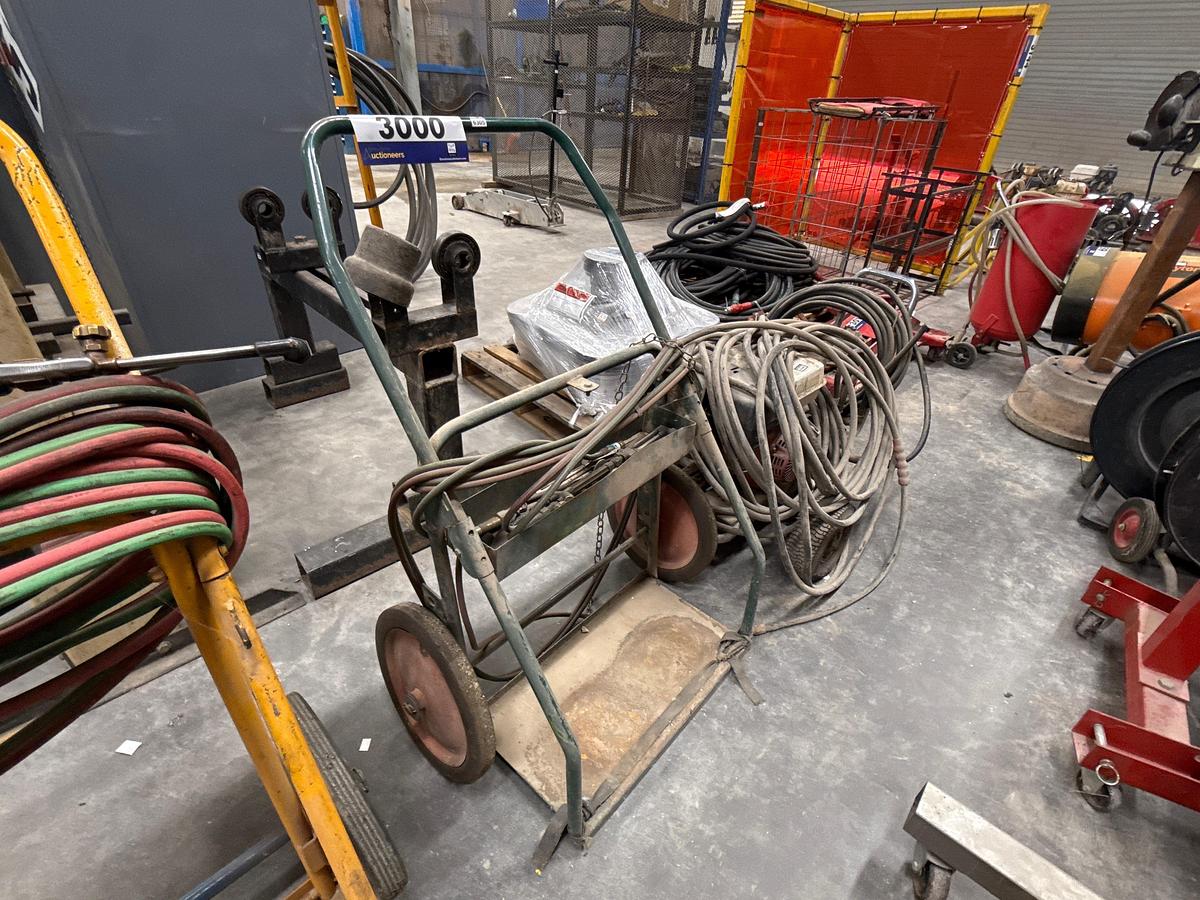 Used Oxygen Settling Cart with Hose and Torch