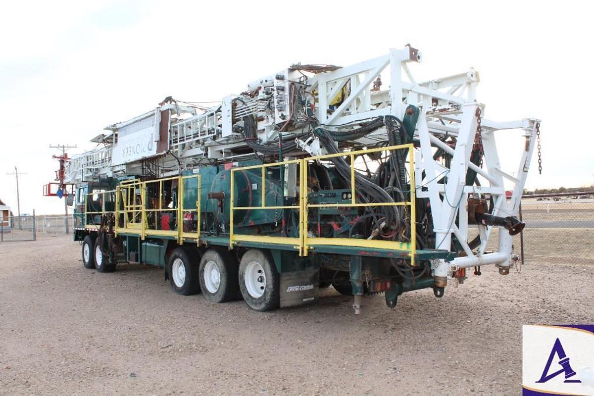 Used Dragon XJ-450 Drilling Rig Carrier