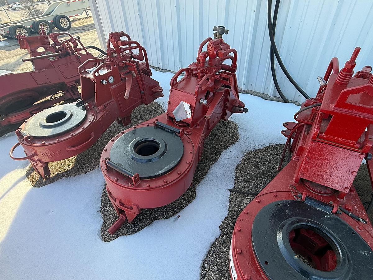 Used Foster 58-93R Hydraulic Tubing Tongs