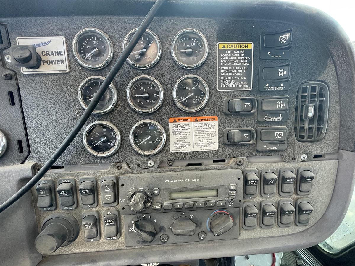 Used 2013 Peterbilt 367 Boom Truck Crane