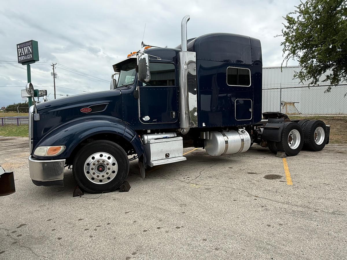 Used 2012 Peterbilt 386 Truck - Paccar Diesel Engine - Eaton Fuller 13-Speed Transmission - NICE!