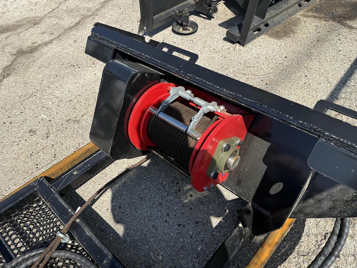 Used 2026 GIYI GY-LW45 Winch Skid Steer Attachment (UNUSED)