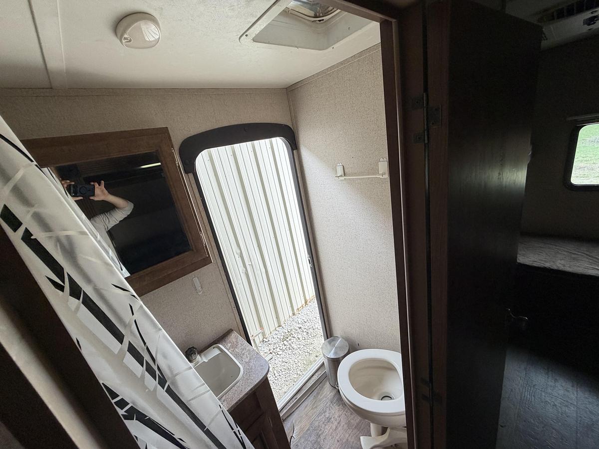 Used 2018 Longhorn Crossroads Bumper Pull Travel Trailer Bunkhouse
