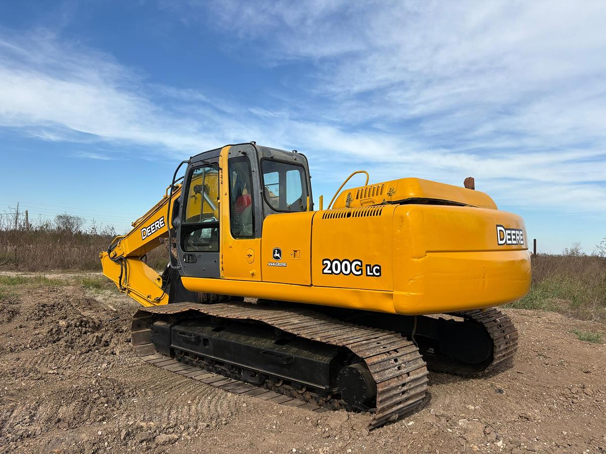 Used 2005 John Deere 200LC Excavator