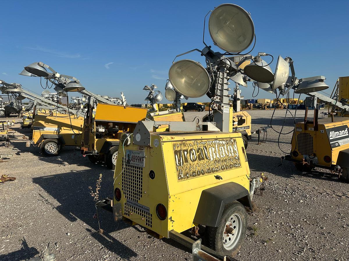 Used Allmand Night-Lite Pro-v 8kw Light Plant with Cat Engine Inoperable