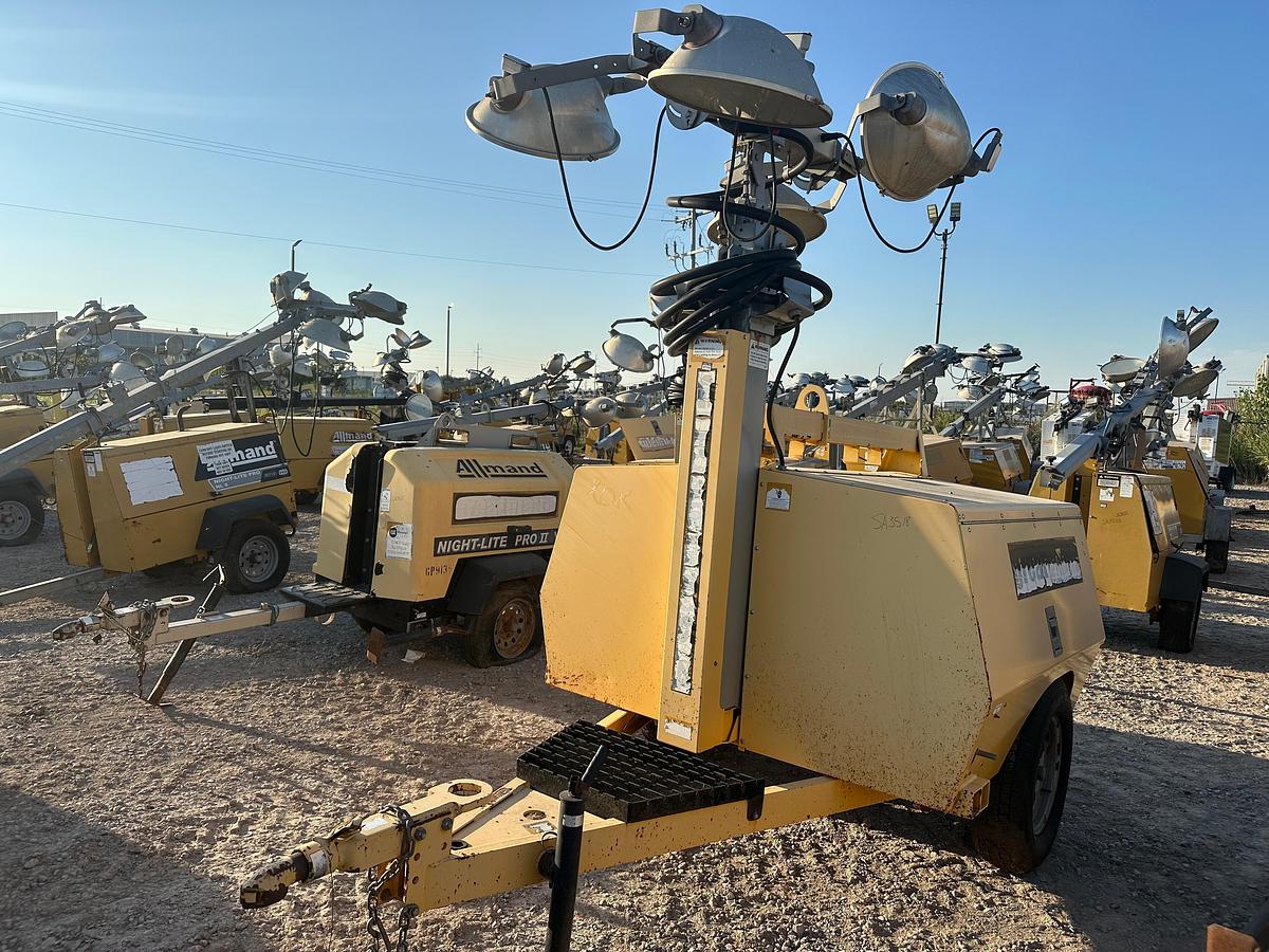 Used Allmand Maxi-Lite V Light Plant with CAT Engine