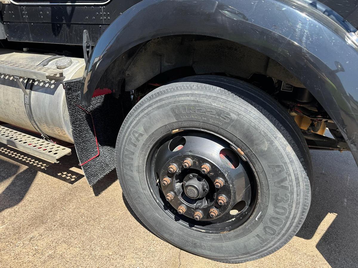 Used 2007 Kenworth T800 6x4 Sleeper Truck Tractor