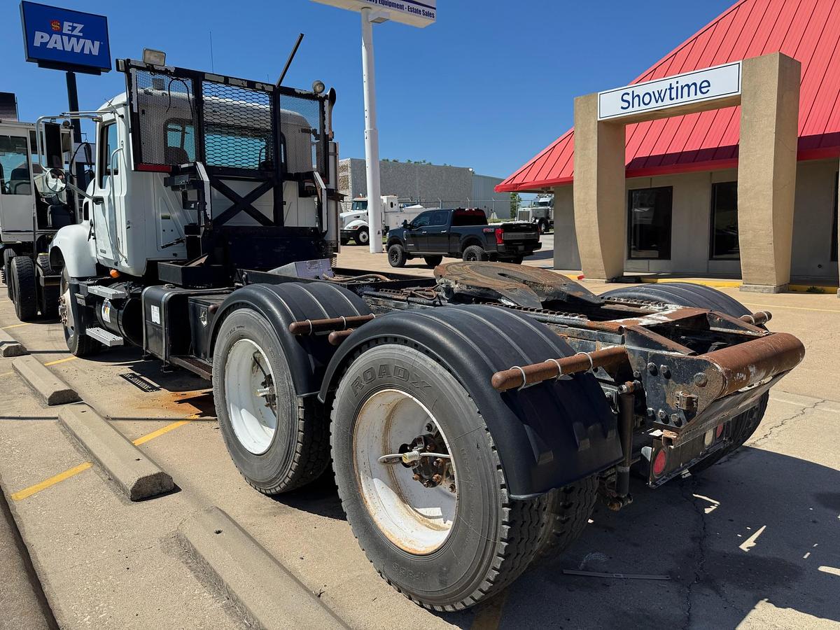 Used 2005 Mack Haul Truck CV713