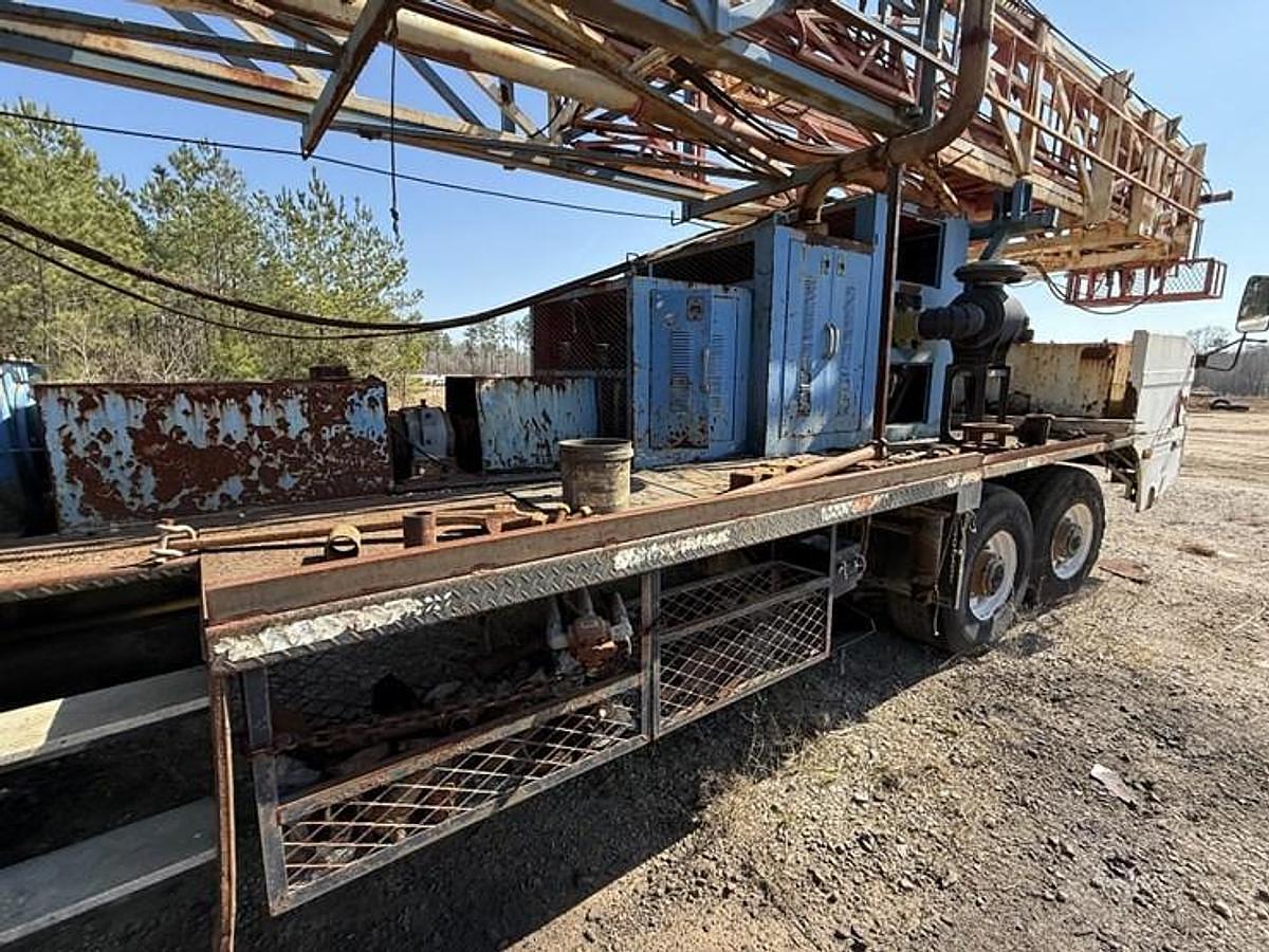 Used 2007 Moor Rig XJ60 DD 104'-200K Well Service Workover Rig