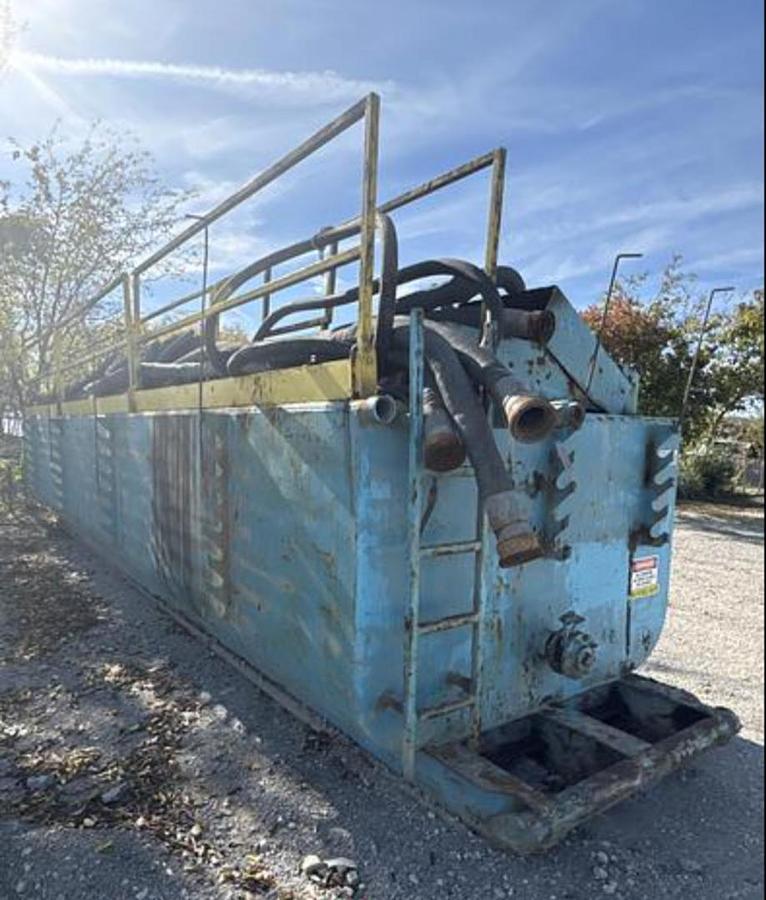 Used Mud Tank - Hardline Rack - Dual Compartment - Top Mounted Walkways - GREAT TANK!