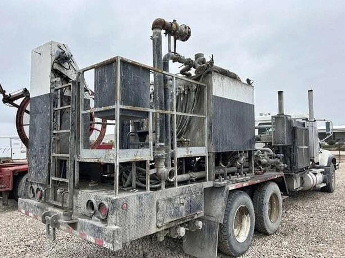 Used 2005 MACK CV513 CEMENT SPM TRIPLEX PUMP TRUCK