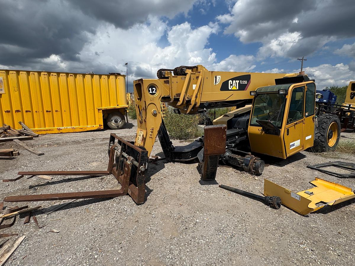 Used 2012 Caterpillar TL1255 Telehandler