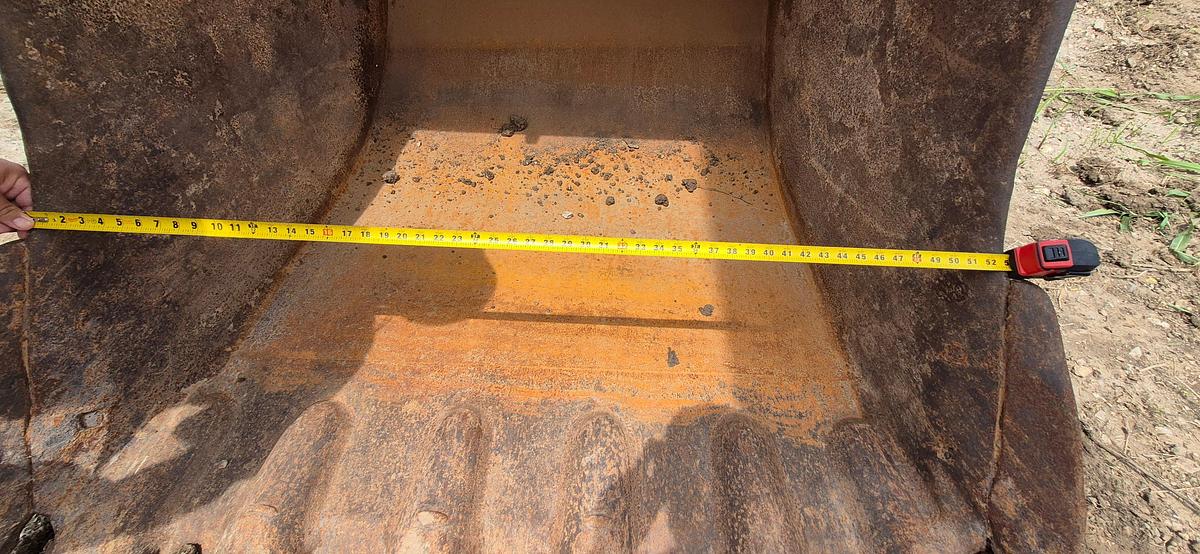 Used 2012 Hyndai 380 Excavator