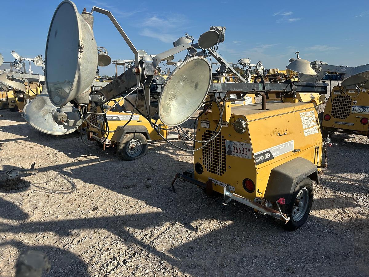 Used Allmand Nightpro NL8 8kw Light Plant with CAT Engine