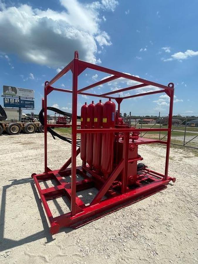 Used BOP 4 Station Closing Unit