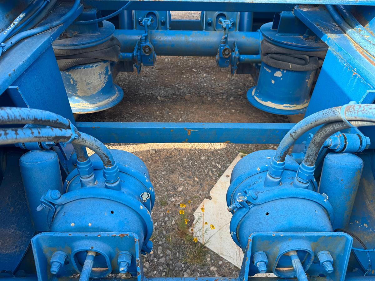 Used (2) Tri-Axle Jeeps - Air Ride Suspension