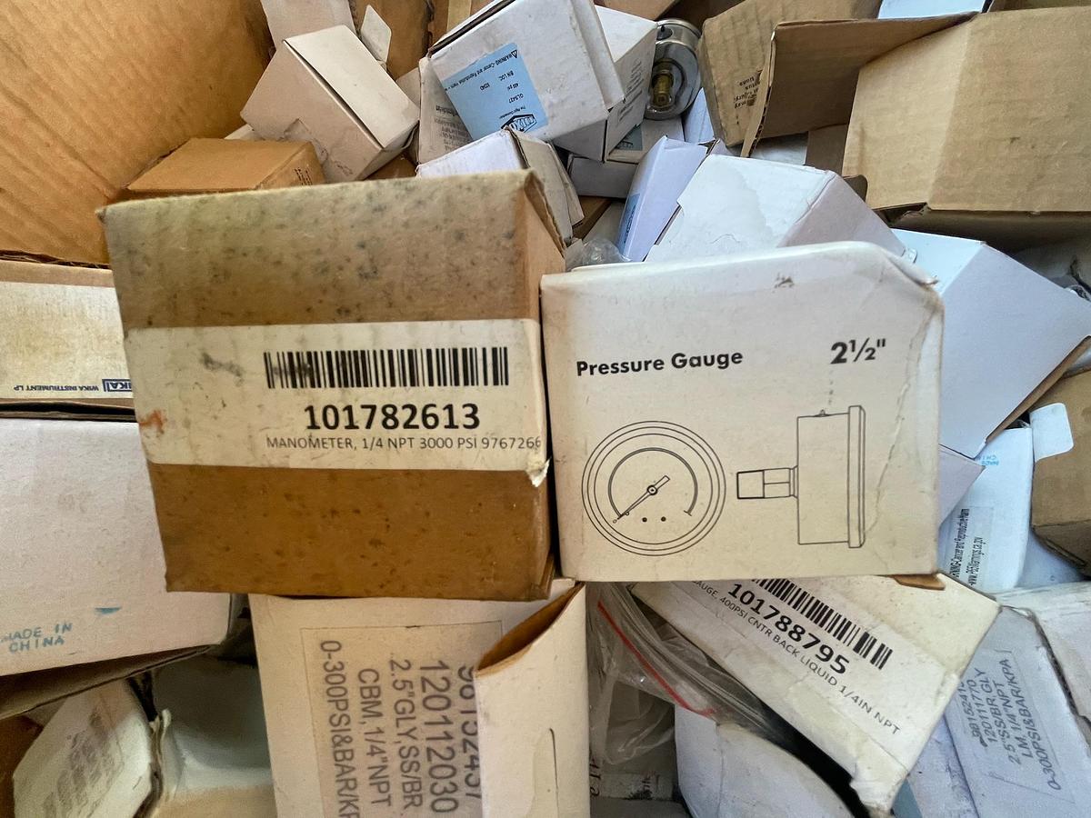 Used Pressure Gauges