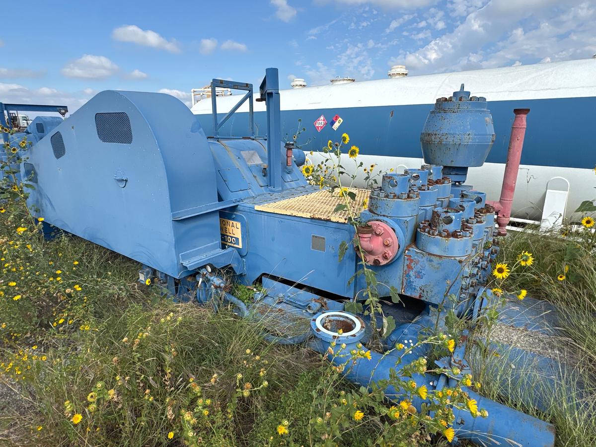 Used National Oilwell 9P-100 Triplex Mud Pump