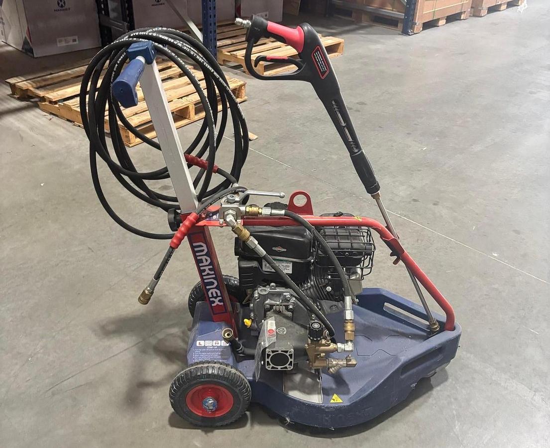 Used Makinex DPC-2200 Pressure Washer - BRAND NEW!