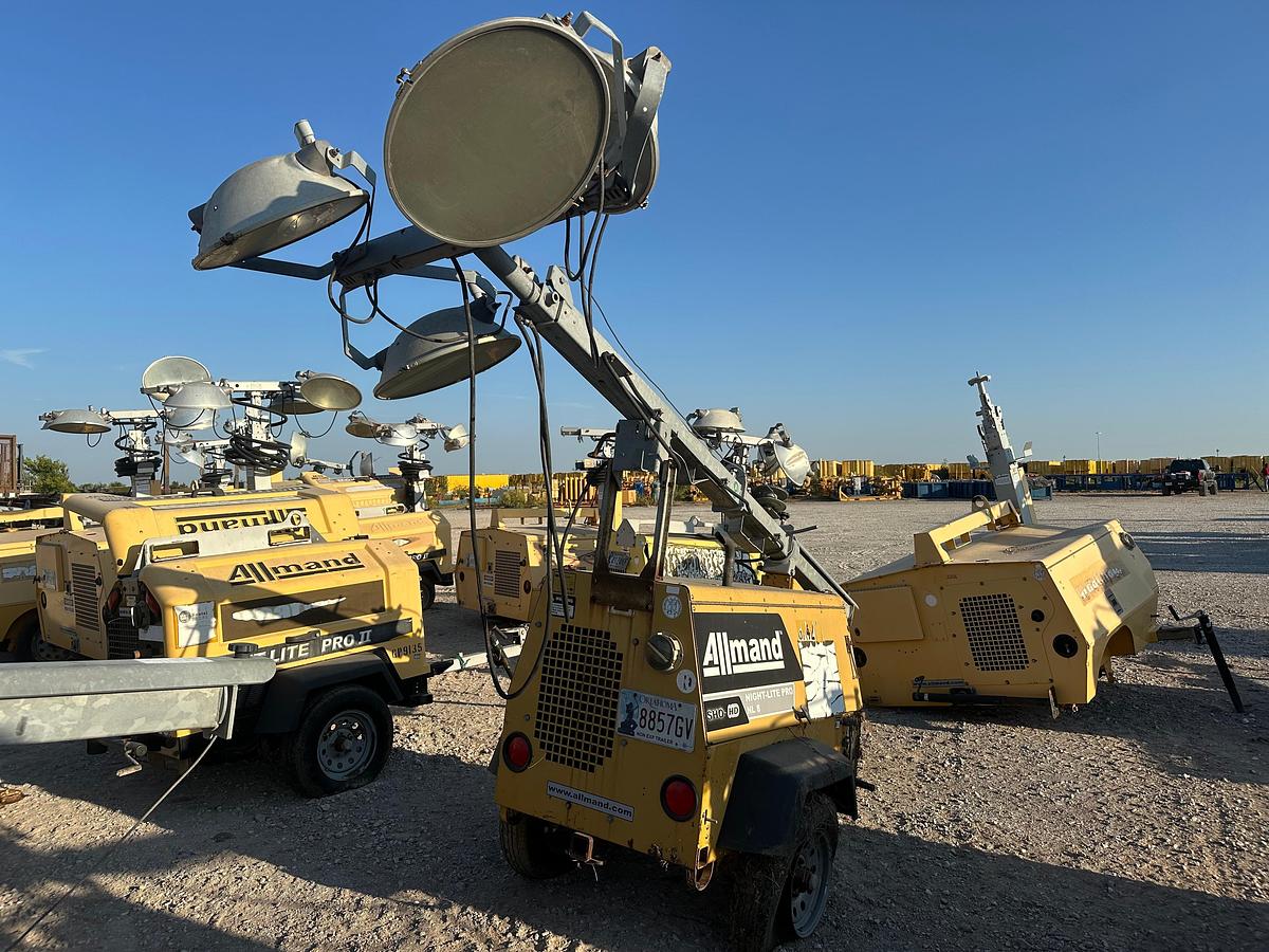 Used Allmand NightPro NL8 8kw Light Plant with CAT Engine