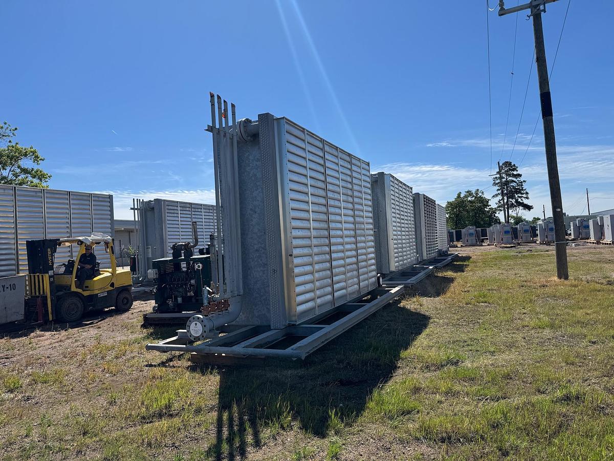 Used 2023 EADS 120-VX Air-Cooled Heat Exchanger (Fin-Fan / Gas Aftercooler)