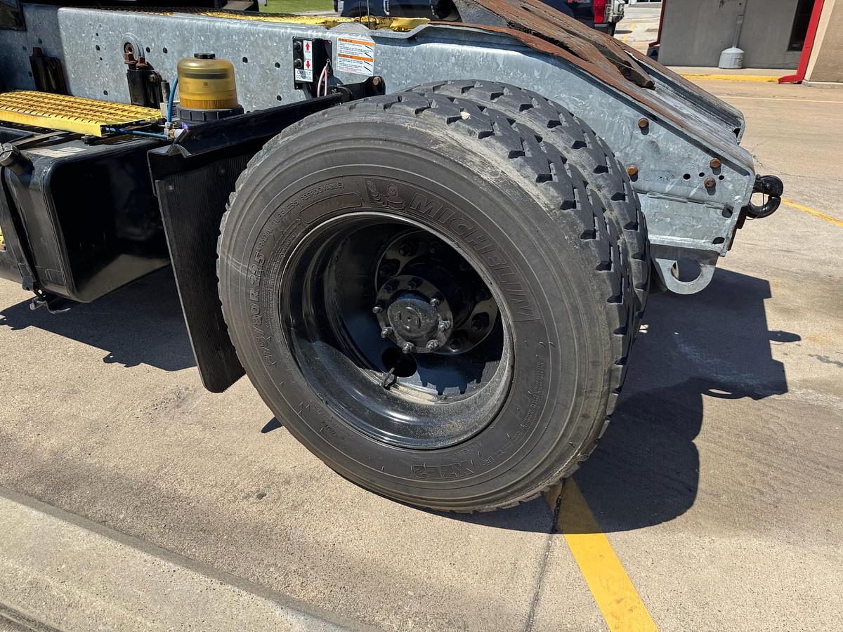 Used 2019 Autocar 4x2 Spotter Truck