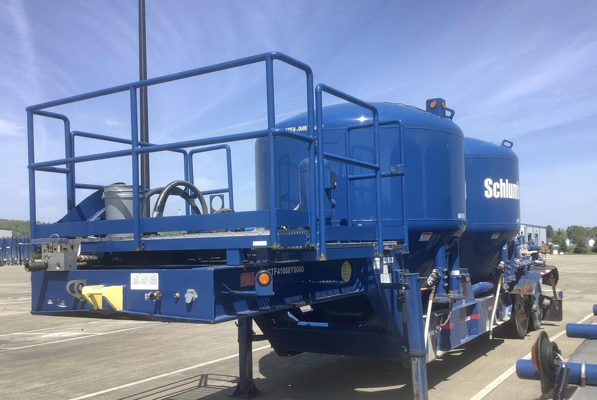Used Clark 660 Cement Bulk Trailer