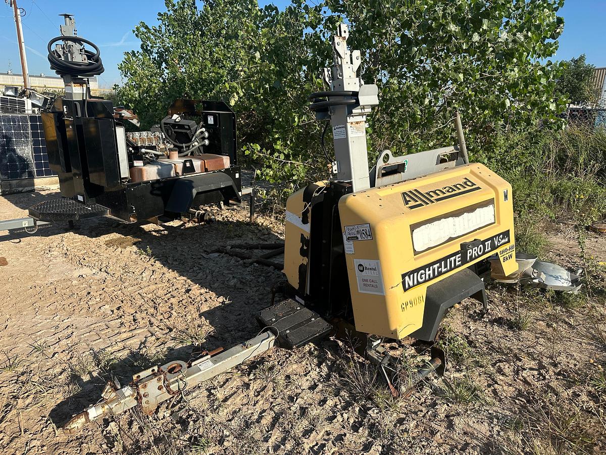 Used Allmand Nite-Light Pro 2 8kw Cat c1.1 Engine, Pancake Generator.