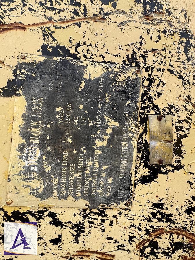 Used YG 225 Block Hook Combo