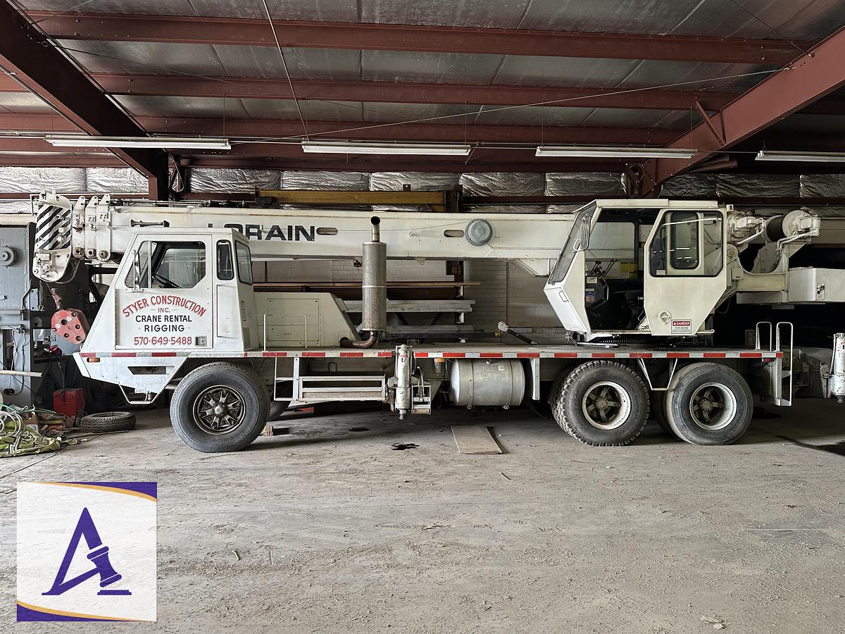 Used 1989 Lorain T250 - 94' Boom, 42' Jib