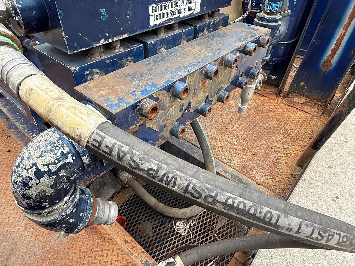 Used 2005 Kenworth T800 Pump Truck - Gardner Denver / OPI 10K Triplex Pump - Fully Functional!