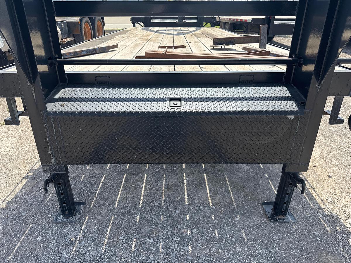 Used 2018 Texas Pride 20 Gooseneck Flatbed Trailer 14,000 lb GVWR