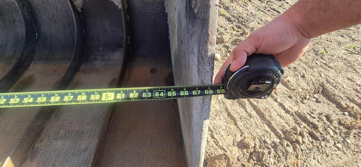 Used 2015 HitachiZaxis 160LC