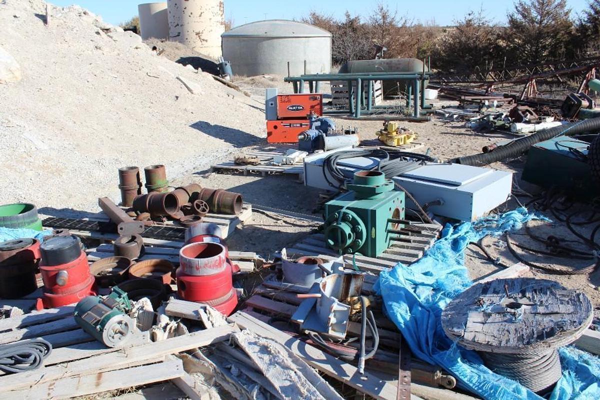 Used Linear Motion Shale Shaker, Cameron Accumulator, HT-55 Rotary Tongs